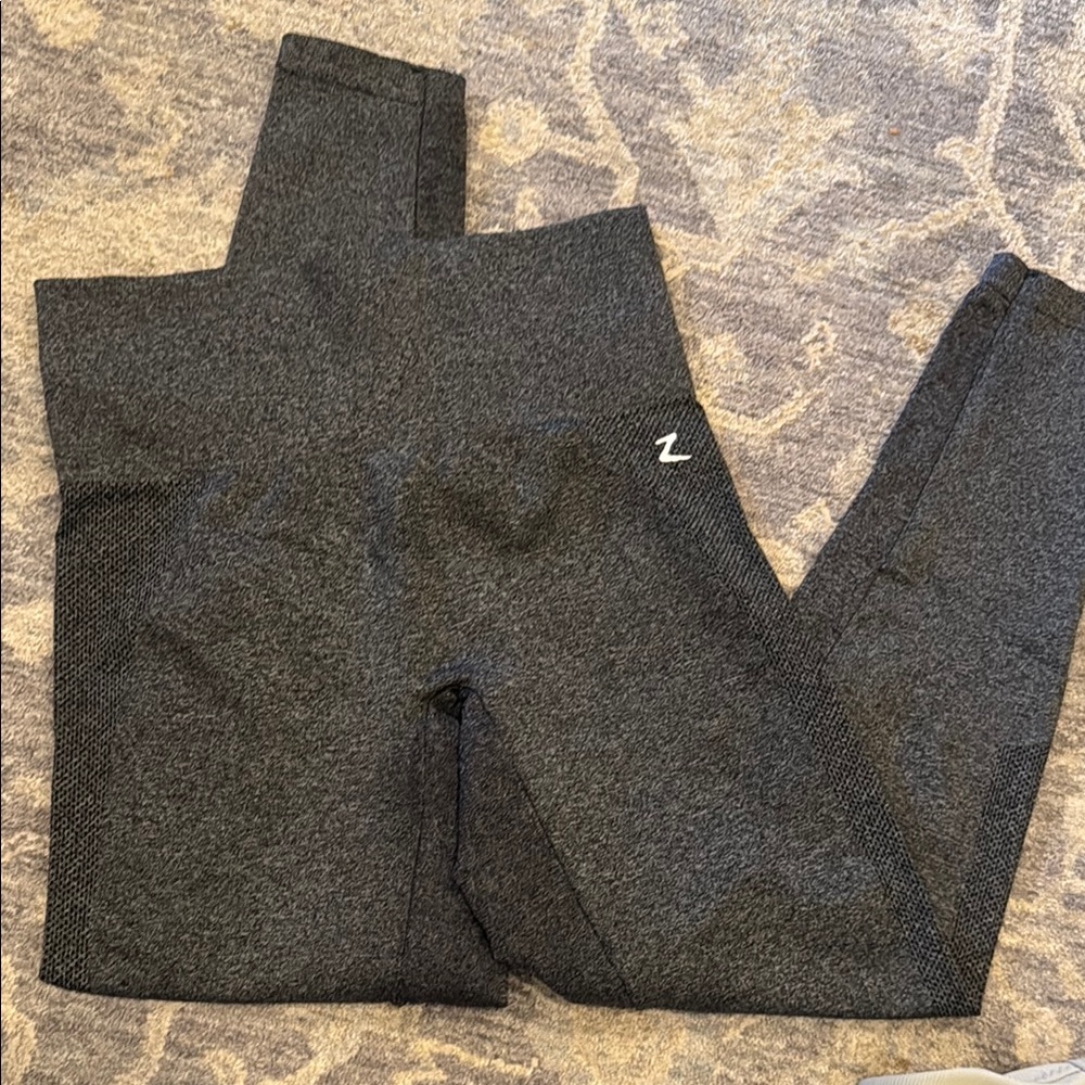 Gray High-Waisted Leggings
